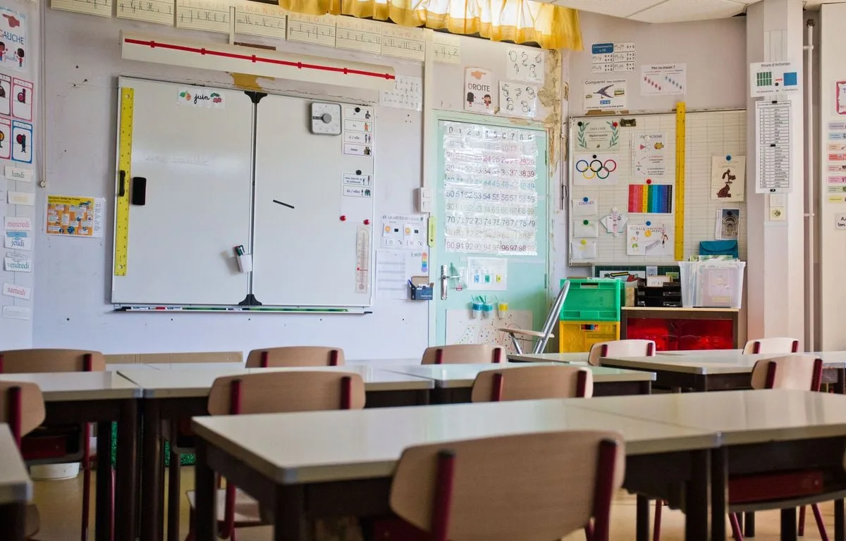 « 3.090 € nets par mois » : Pourquoi cette moyenne sur le salaire des enseignants est à prendre avec des pincettes ?