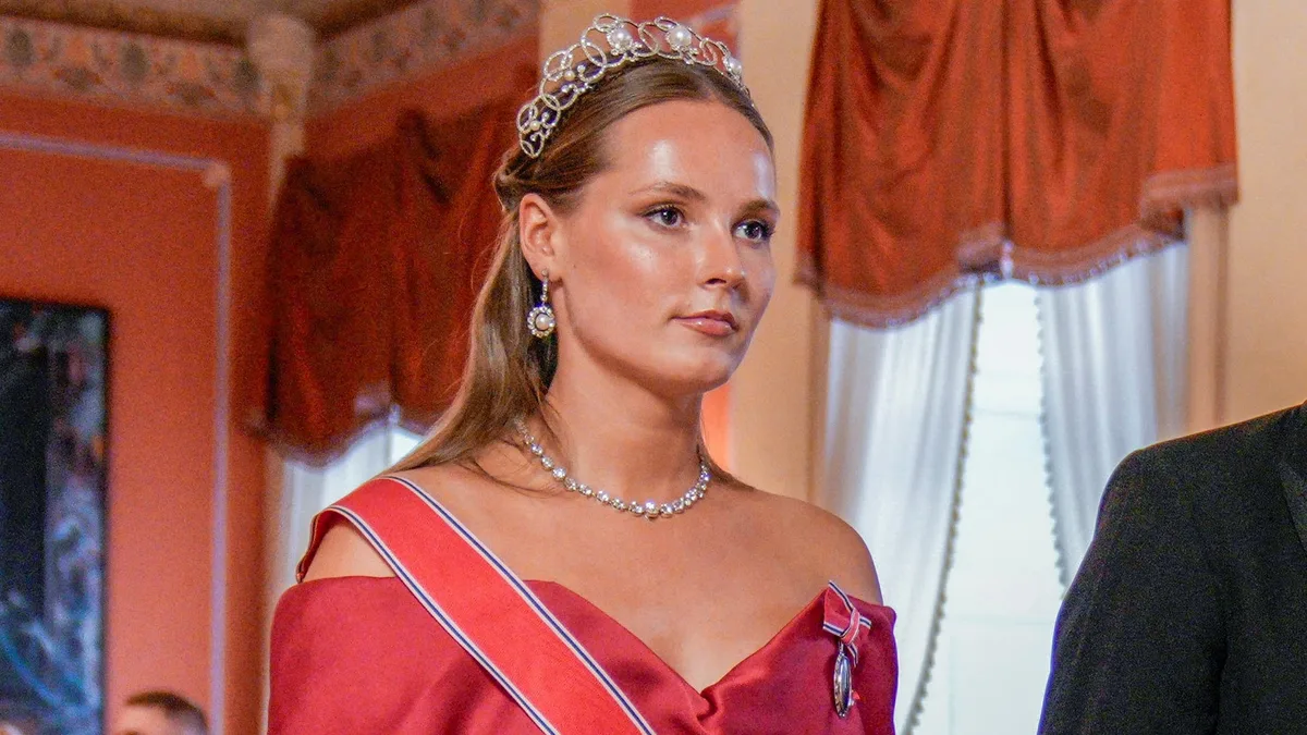 La tiara de círculos de perlas que ha heredado la princesa Ingrid Alexandra: así acabó en Noruega la joya francesa comprada por un príncipe sueco en el 1900