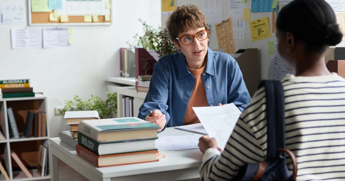 « Casser le déterminisme social » : le mentorat, ce dispositif qui aide les jeunes à trouver leur voie et un premier emploi