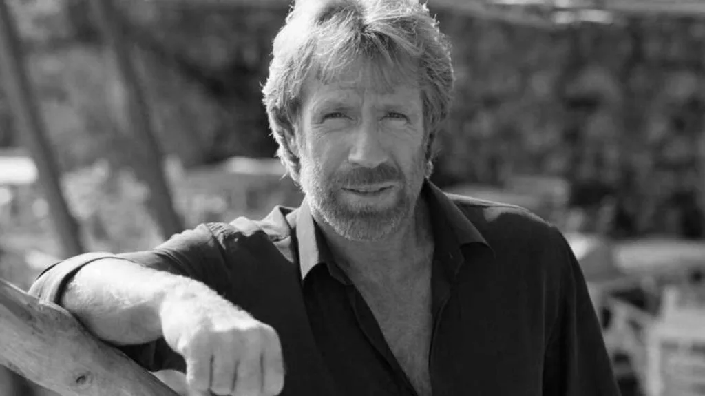 Chuck Norris e outros artistas são IGNORADOS em homenagem do Emmy