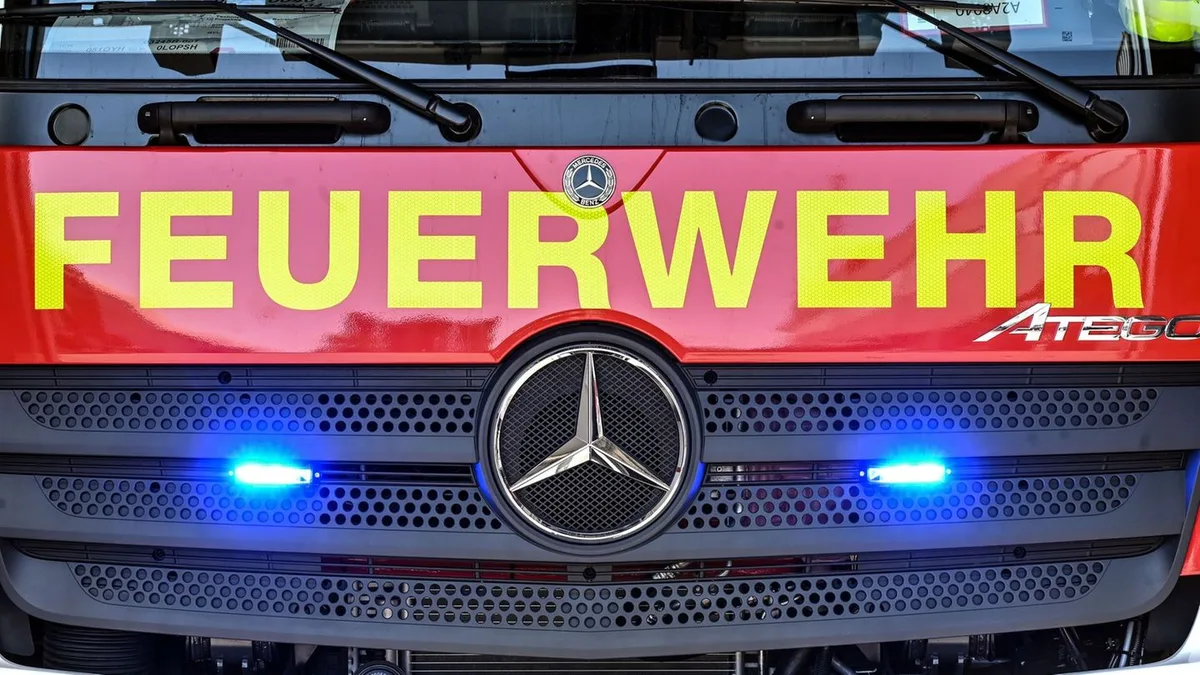 Brände: Mehrere Brände in Kiel – Person aus Feuer gerettet