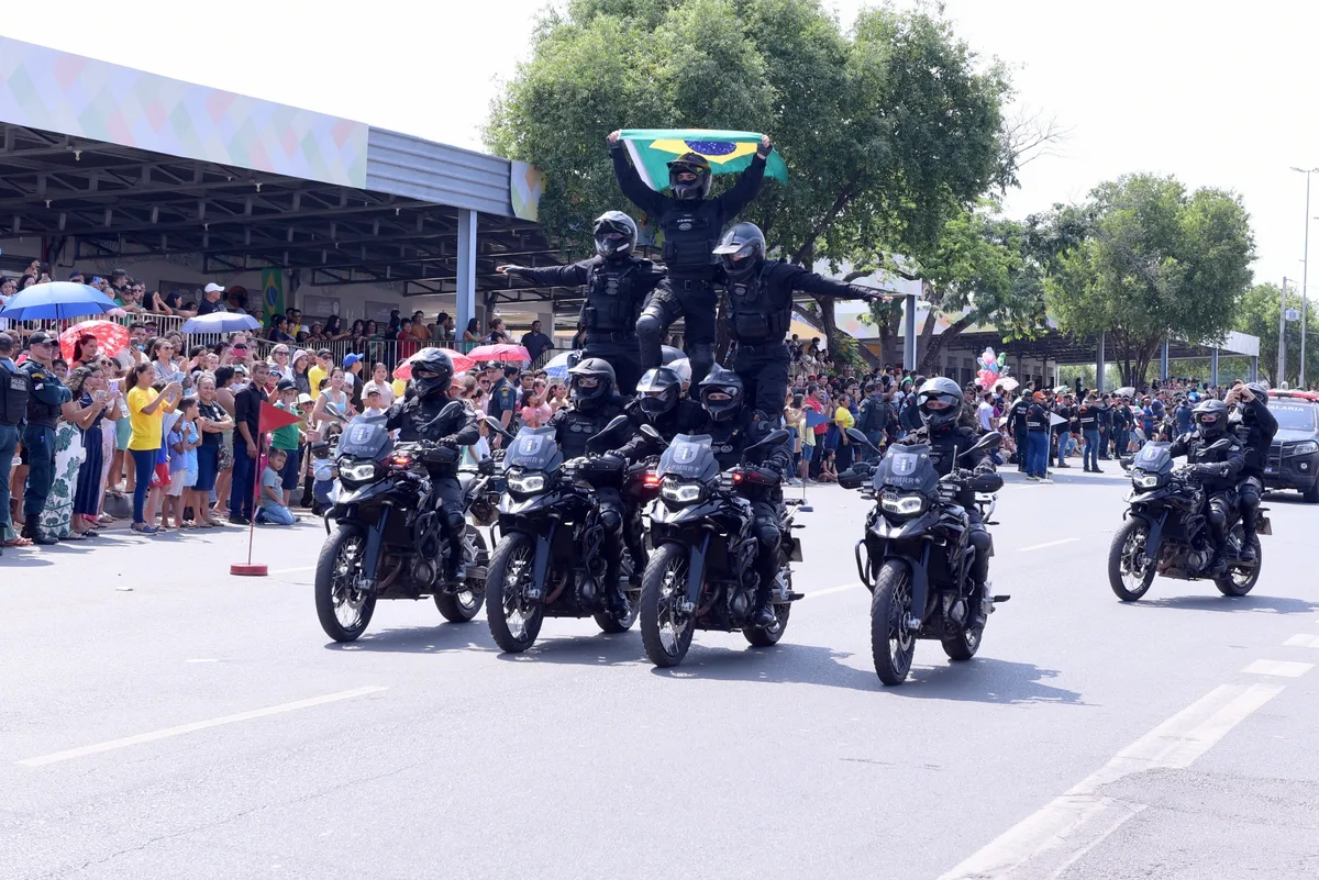 Tradicional desfile de 7 de Setembro interdita ruas no Centro de Boa Vista; veja trechos