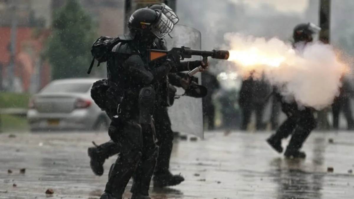 Piden al Ministerio de Defensa revisar uso de la fuerza en manifestaciones: aseguran que es limitada la reacción ante escenarios de violencia