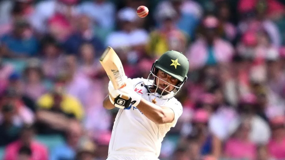 England face Pakistan with both desperate for Test win
