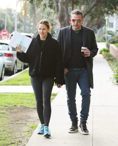Ben Affleck revela como funciona a guarda compartilhada dos filhos com a ex Jennifer Garner Ben Affleck revela como funciona a guarda compartilhada dos filhos com a ex Jennifer Garner