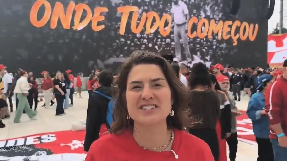 VÍDEO: O recado de Luna Zarattini nos bastidores do ato de Lula