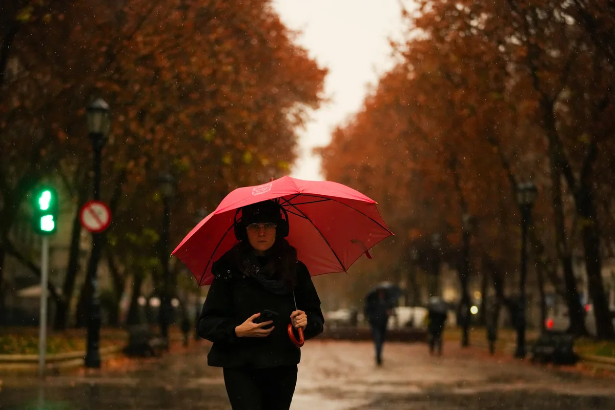 Confirmado hasta el jueves: alerta por vientos dañinos, granizo y amenaza de inundaciones repentinas en EE.UU.