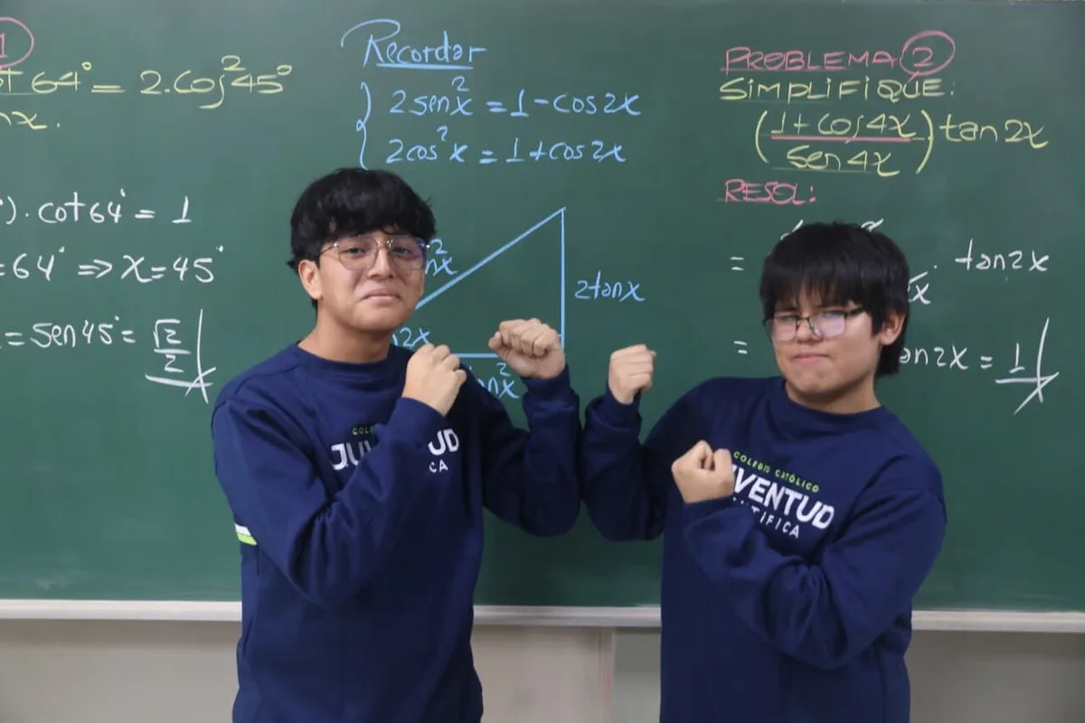 Dos escolares de 17 años y amigos de El Agustino ocupan los primeros puestos de la UNI tras prepararse juntos para el examen de admisión