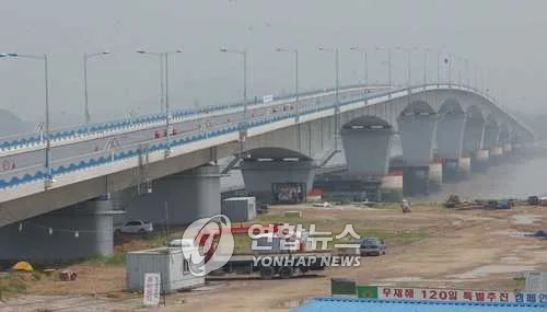 김포∼강화도 잇는 초지대교서 40대 추락 신고…해경 수색