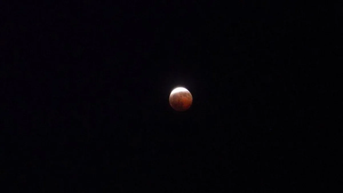 Eclipse lunar parcial: veja vídeo do fenômeno no Amazonas