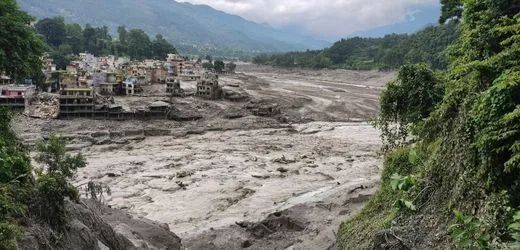 Sturzflut in Nepal: Katastrophenbehörde warnt vor weiterer Überschwemmung