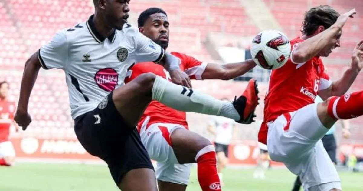 Evanilson marca, mas não impede derrota do Bournemouth em amistoso
