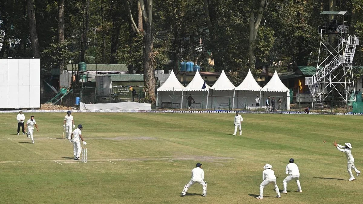 Ranji Trophy | Avesh and Aryan skittle out J&K for 120 to give M.P. the edge