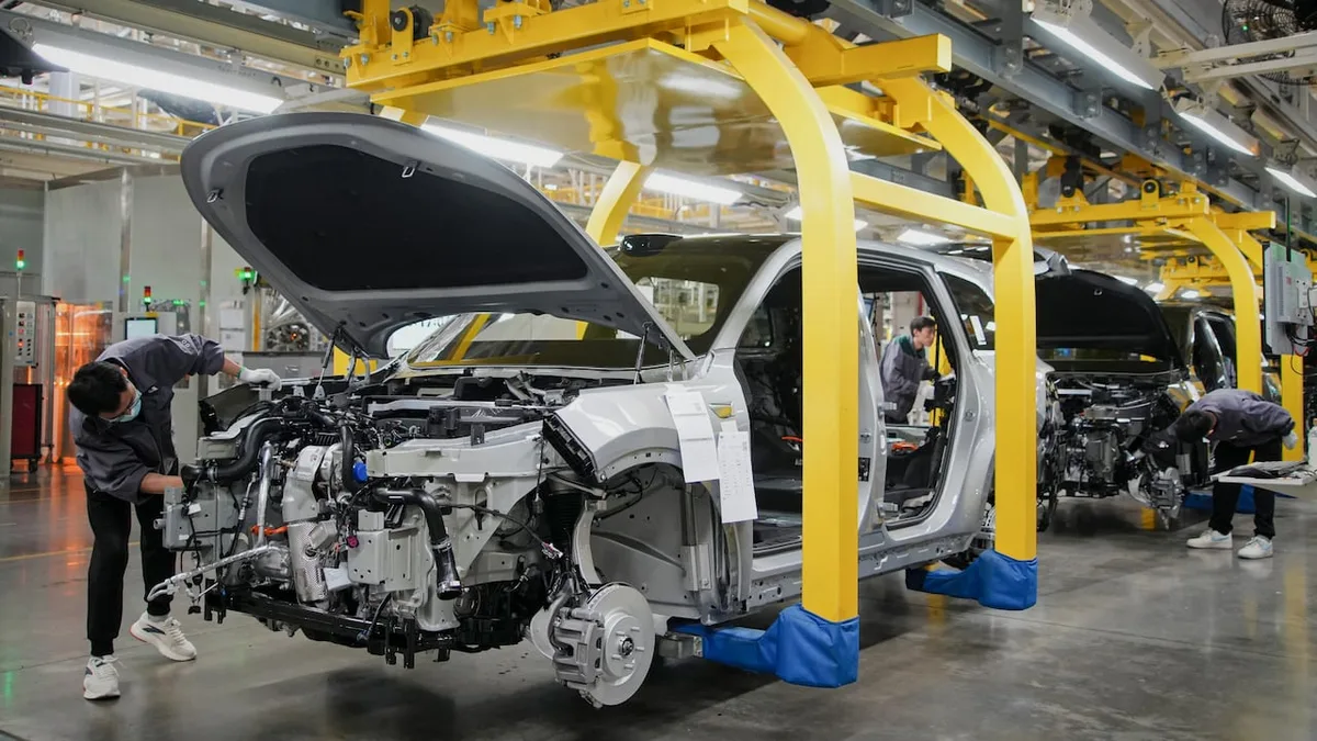Canada's economy grew by 3.3% in the second quarter, showing sharp recovery