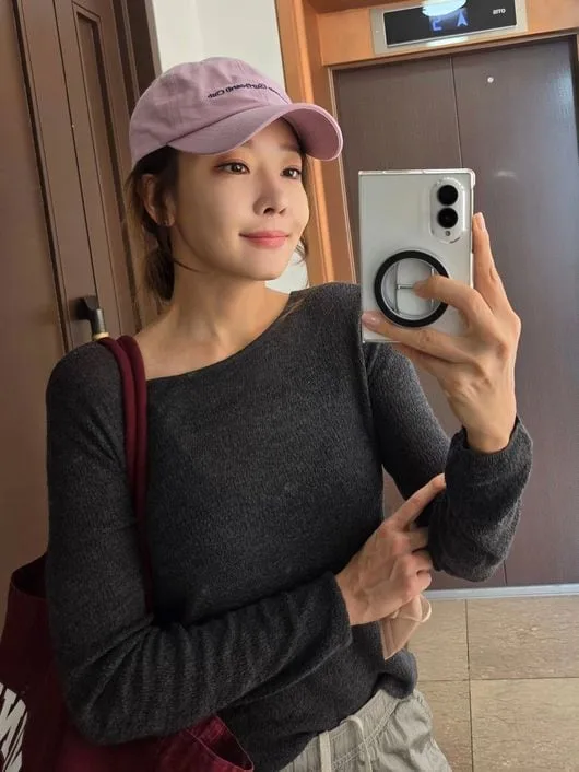 「3児の母？」ソ・ユジン、45歳で大学生のような美貌