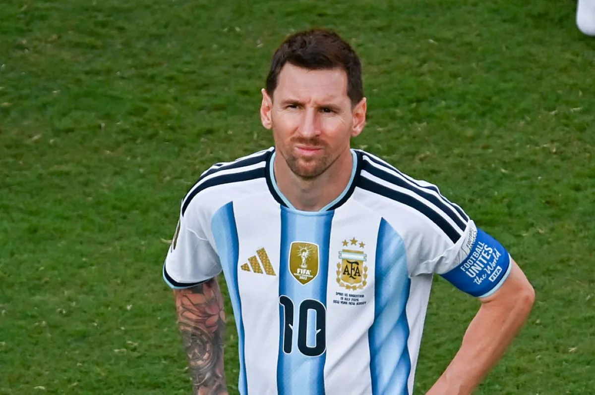 Federação Argentina agradece Lionel Messi após aposentadoria da seleção