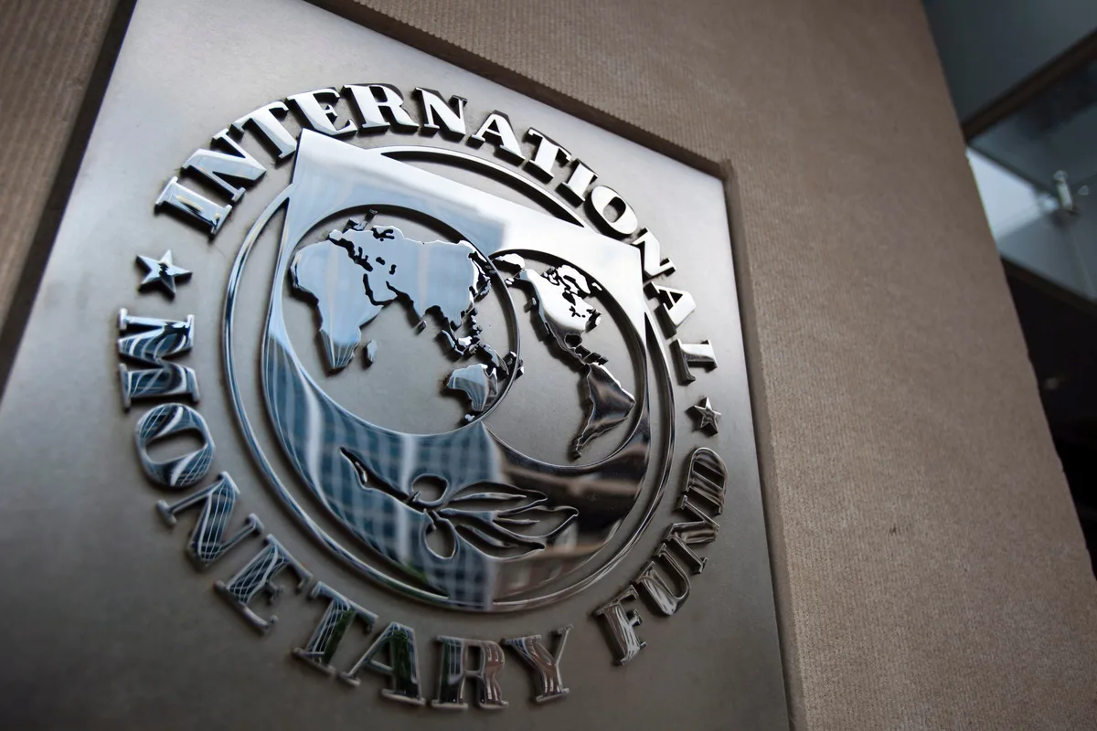 Colombia tendrá que volver a solicitar créditos al FMI ante crisis económica que dejó Petro: por qué sería más barato pagarle préstamos hasta por USD20.000 millones