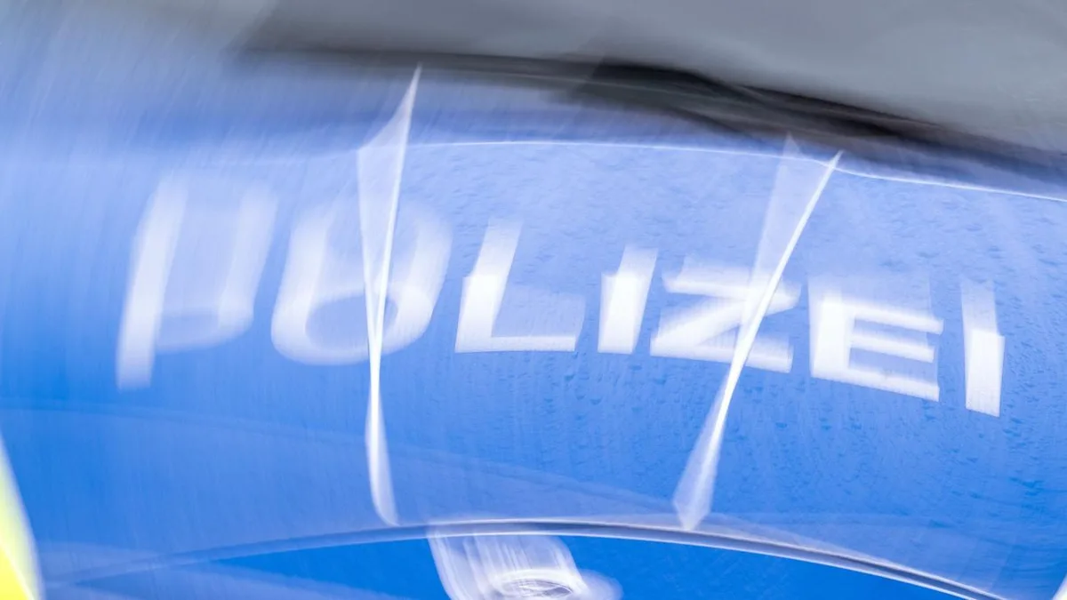 Ermittlungen: 20-Jähriger tot in Wohnung - Mögliches Gewaltverbrechen