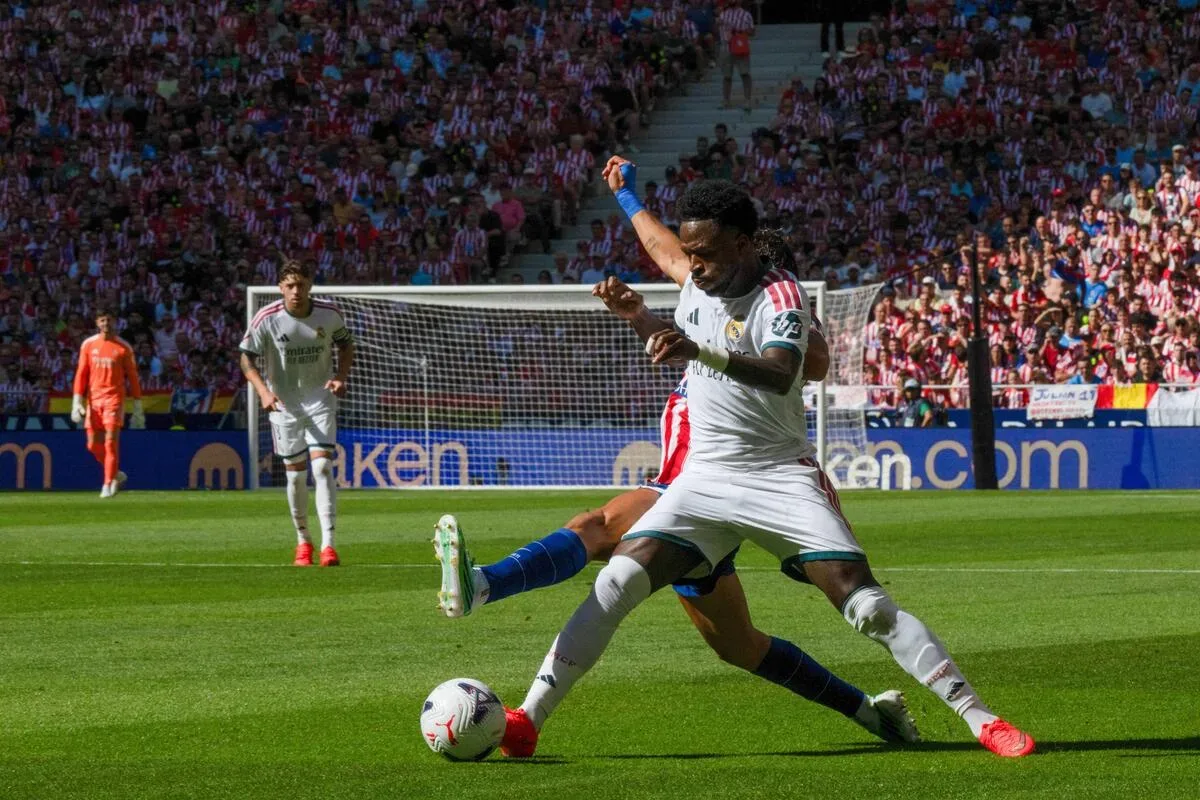 Jornal espanhol detona Vini Jr. após derrota do Real Madrid: ‘Ausente em campo’