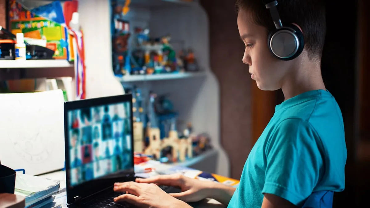 Gespeicherte Zahlungsdaten - 9-Jähriger verballert 100.000 Euro für YouTube