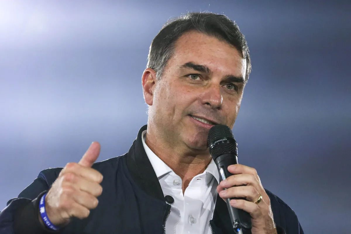 Entrevistas com os candidatos a presidente: Flávio Bolsonaro (PL)
