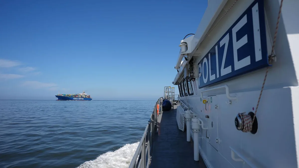 Sommerserie Menschen im Hafen: Hamburgs langer Arm bis in die Nordsee