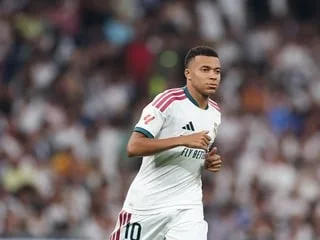« Le plus important, c’est que le Ballon d’Or retourne au Real Madrid » : Kylian Mbappé poursuit sa campagne
