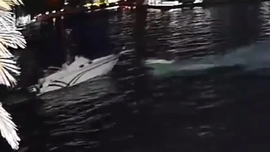IMPACTANTE VIDEO: Joven iba en una moto de agua por la noche y lo que ocurrió después sorprendió a todos en Lechería
