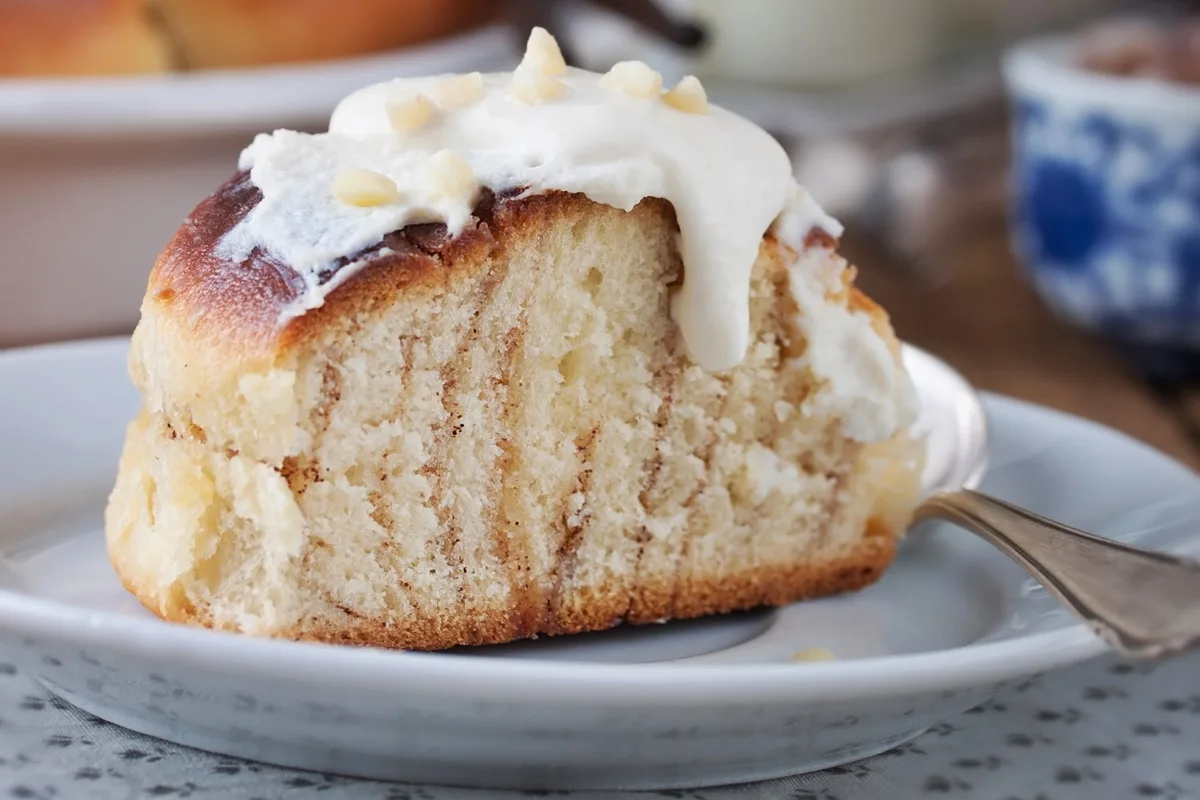 Chia deixa receita de bolo de limão mais nutritiva sem perder o sabor