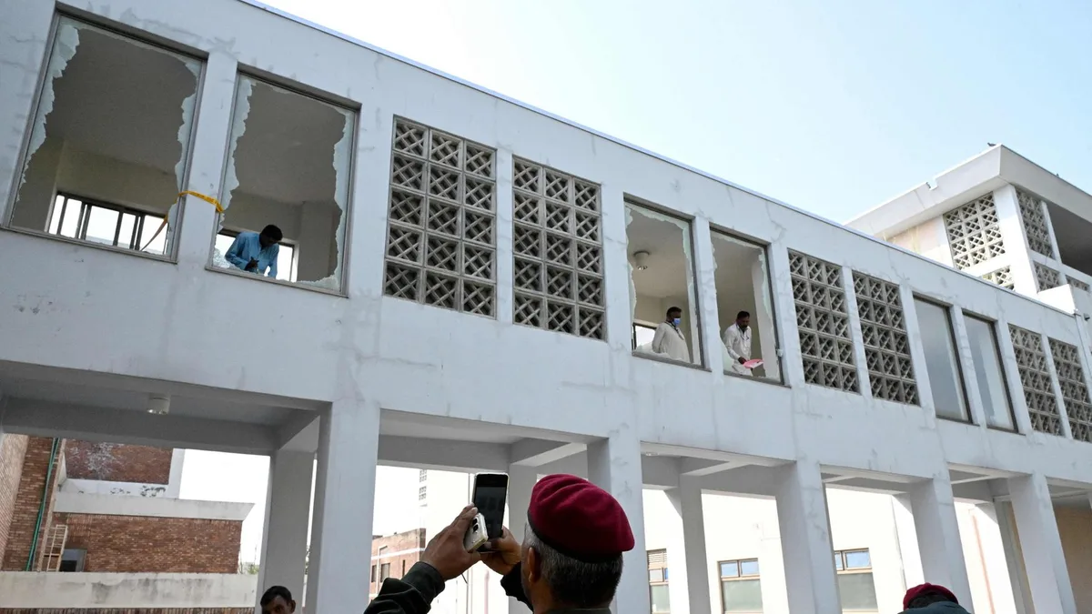 Pakistan: Tote bei Brand auf Säuglingsstation in Islamabad