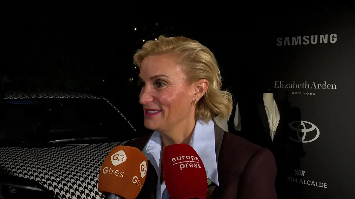 María Zurita opina sobre la princesa Leonor y la infanta Sofía: "Las vi estupendas, dos mujeres de bandera"