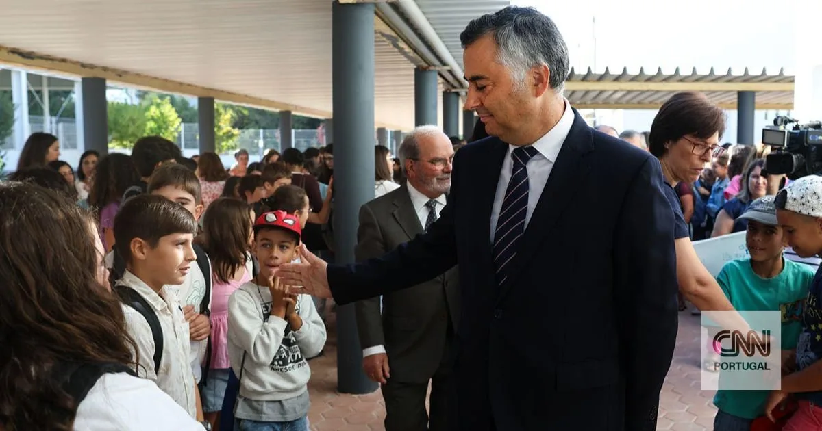 Ministro da Educação garante que alunos sem colocação não ficam fora da escola pública
