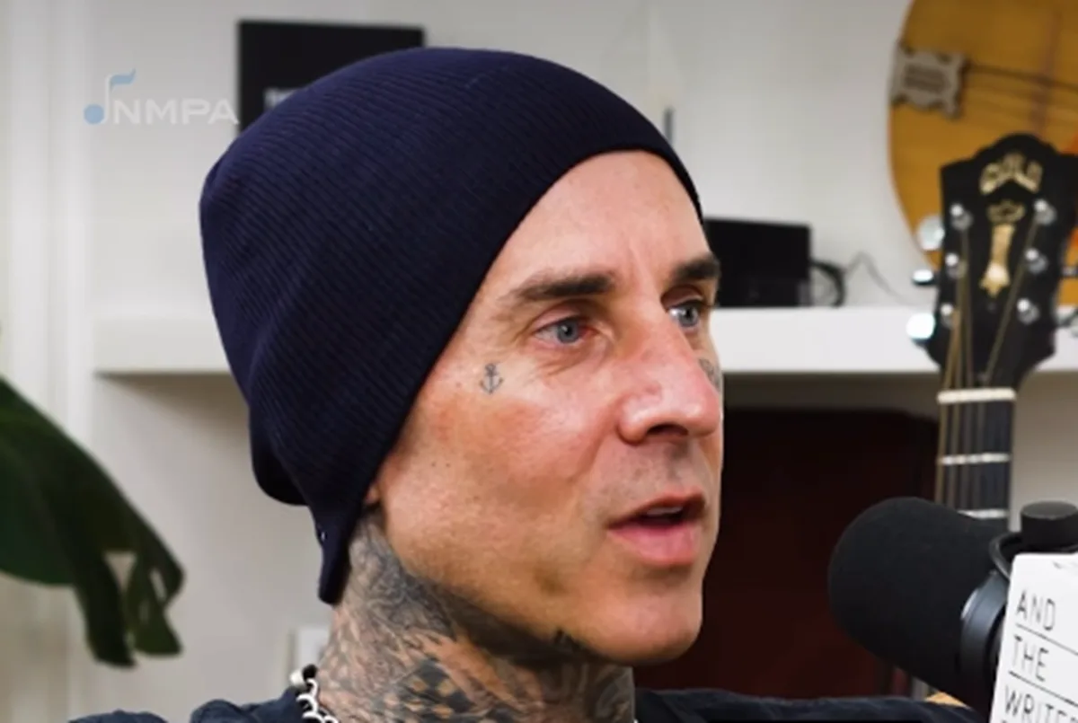 As 3 regras de Travis Barker no estúdio para fugir da IA: “odeio”
