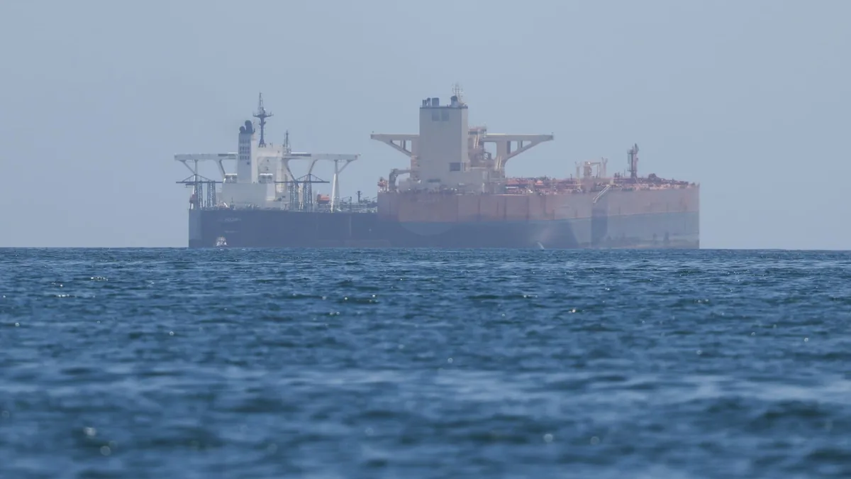 Oil extends losses as Saudi Arabia reportedly offers ship-to-ship crude transfers after pipeline hit