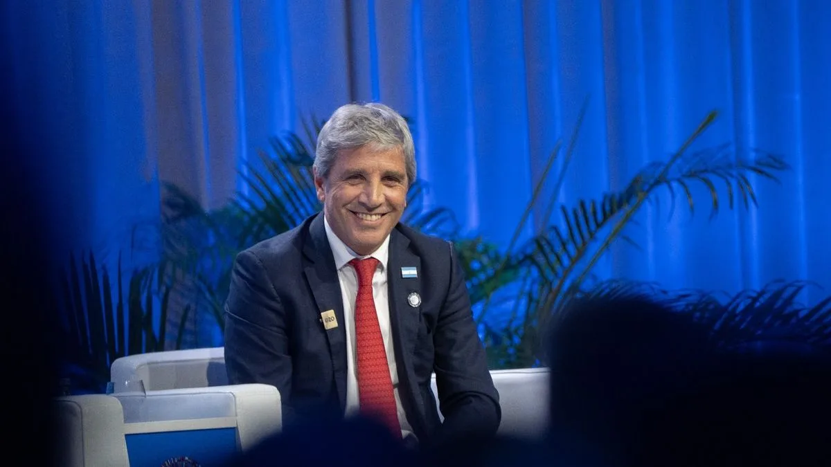 Luis Caputo, en cumbre del FMI: "Argentina será una de las economías con mejor desempeño en los próximos años"