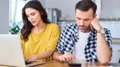 Home sellers cut asking prices on 3,000 properties a day
