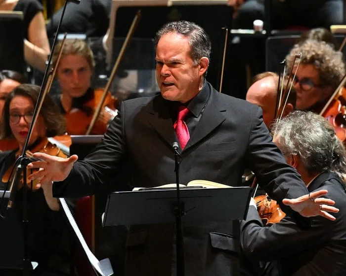 Les Siècles/Lehmann La Damnation de Faust review – vivid colour, soaring solos and a sharp-suited demon