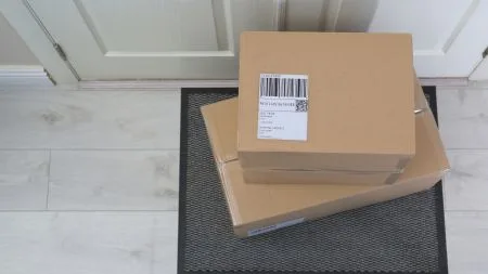 Apple und UPS: Ausweis vorzeigen auch für geringwertige Sendungen