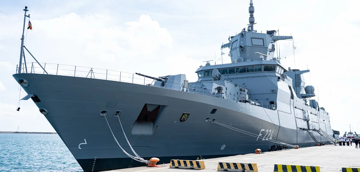Die Verwandlung der deutschen Marine – aus Friedensfregatten werden jetzt Schlachtschiffe