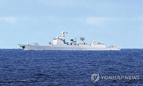 중국군, 남중국해서 해·공군 순찰…"필리핀, 평화·안정 해쳐"