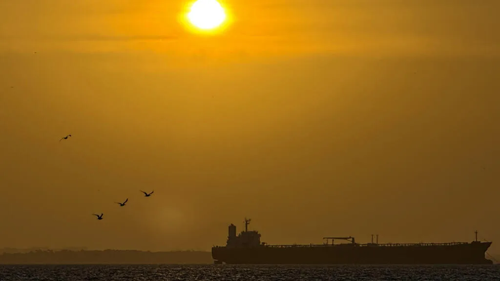 Washington annonce prendre le contrôle de 65 milliards de barils de pétrole vénézuélien