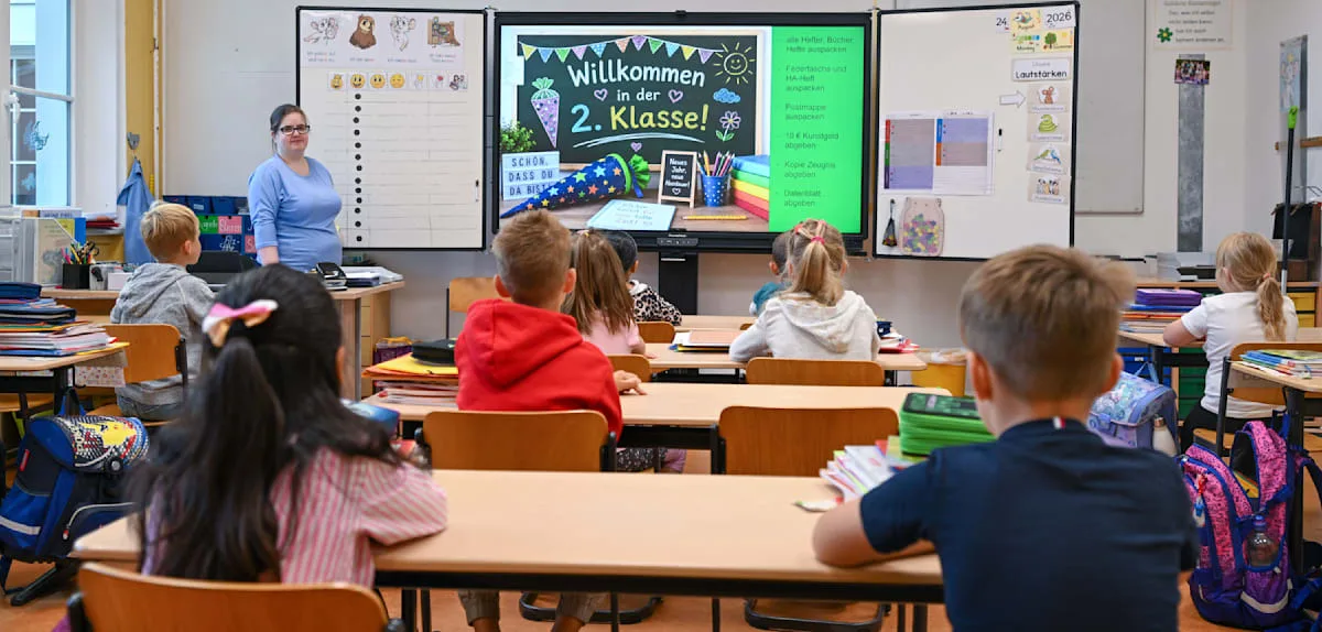 Zahl der Beamten in Berlin steigt deutlich an – Fast die Hälfte aller Landesbeschäftigten verbeamtet