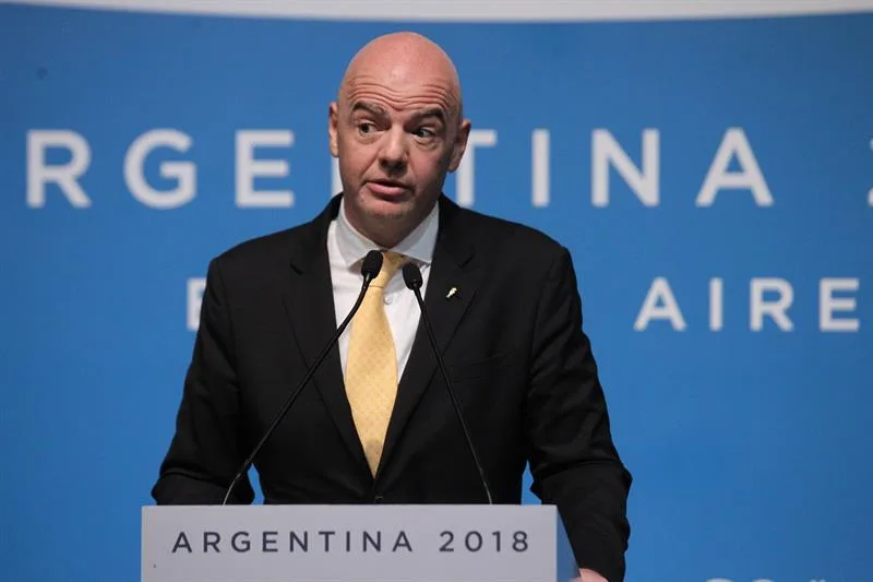 Infantino recebe apoio de seis federações árabes para se reeleger na Fifa