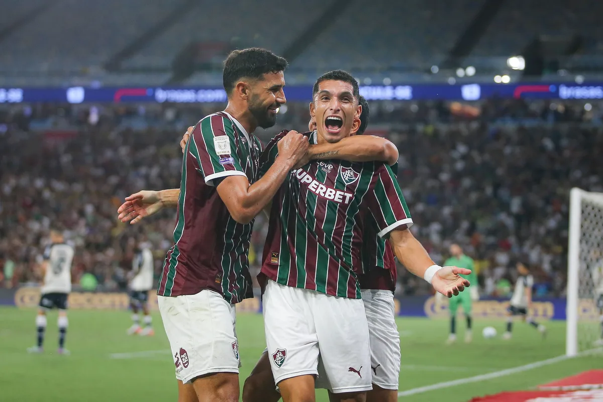 Serna evolui com Marcão e retoma espaço perdido no Fluminense