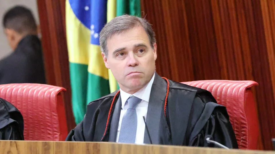 Mendonça protege jornalistas “com ou sem diploma” em investigação dos vazamentos sobre Lulinha