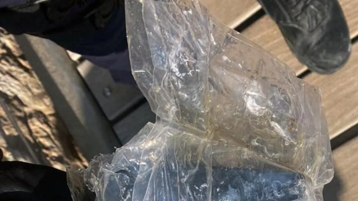 Aparecen en la playa de Malgrat otros 30 paquetes de cocaína con estampita