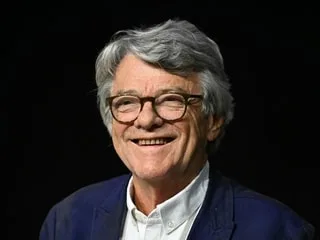 « Son expérience est reconnue. Il veut rassembler » : Pourquoi Jean-Louis Borloo reste dans « le jeu » présidentiel