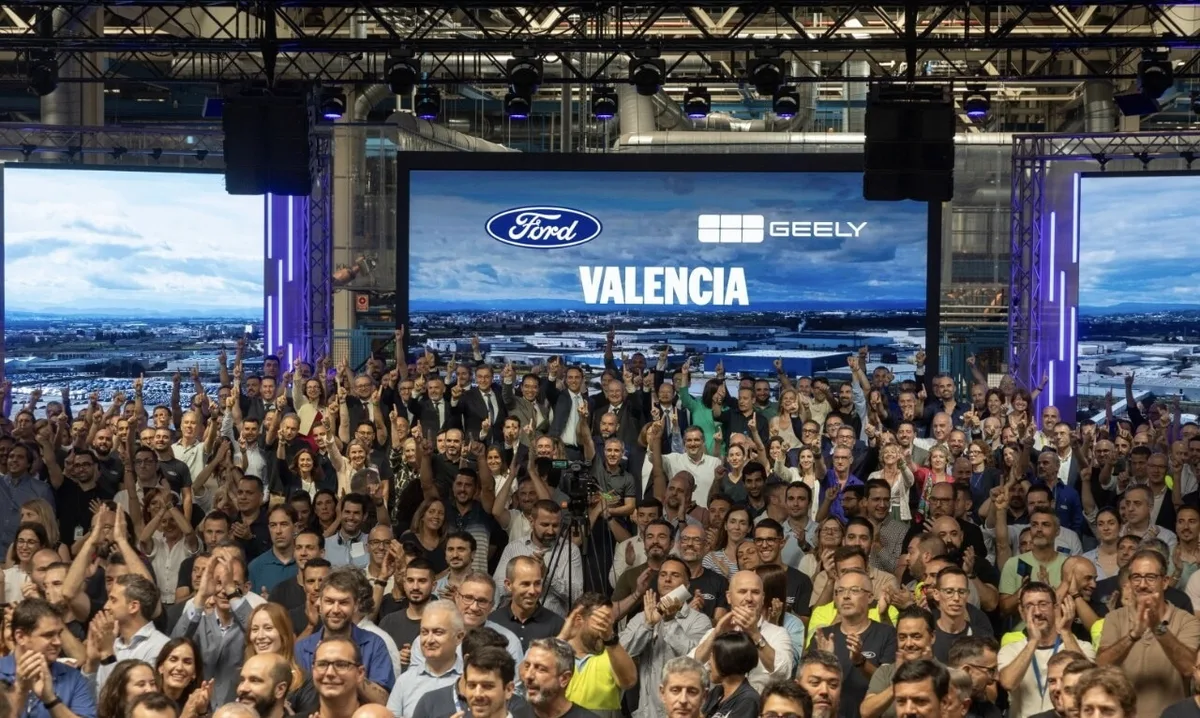 Geely aún no vende autos en EU, pero ya gana influencia en ese mercado con la compra de Volvo y una alianza con Ford