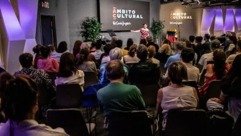 Siete poetas se disputan en Madrid el Premio Nacional de Poesía Viva #LdeLírica