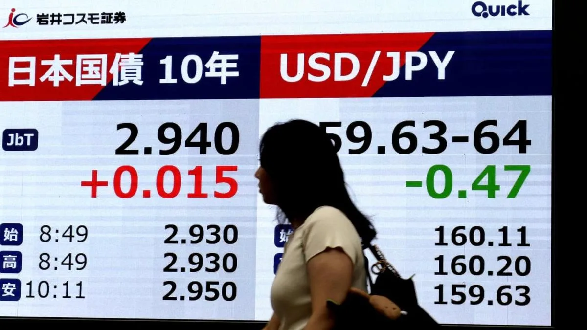 Asia stocks ride tech wave higher, oil stays subdued